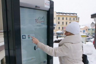Infokiosk … Więcej Infokiosk przed punktem „it” w Jeleniej Górze/ fot.: M. Perzyński